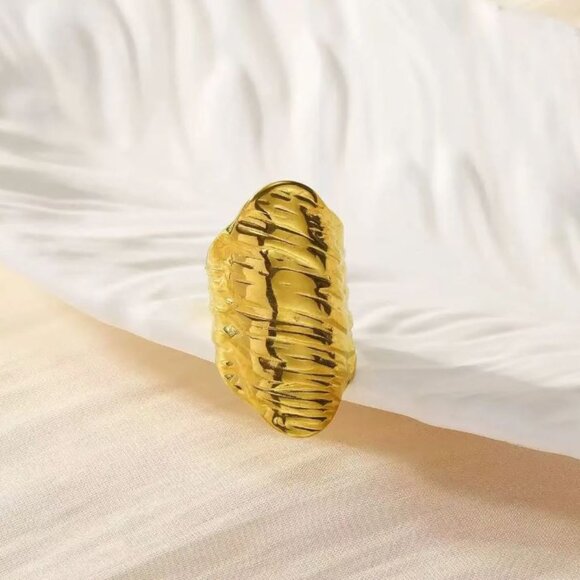 Chunky 18K Gold Plated Textured Ring – Tarnish-Free Statement Ring | Size 7 - Picture 2 of 3
